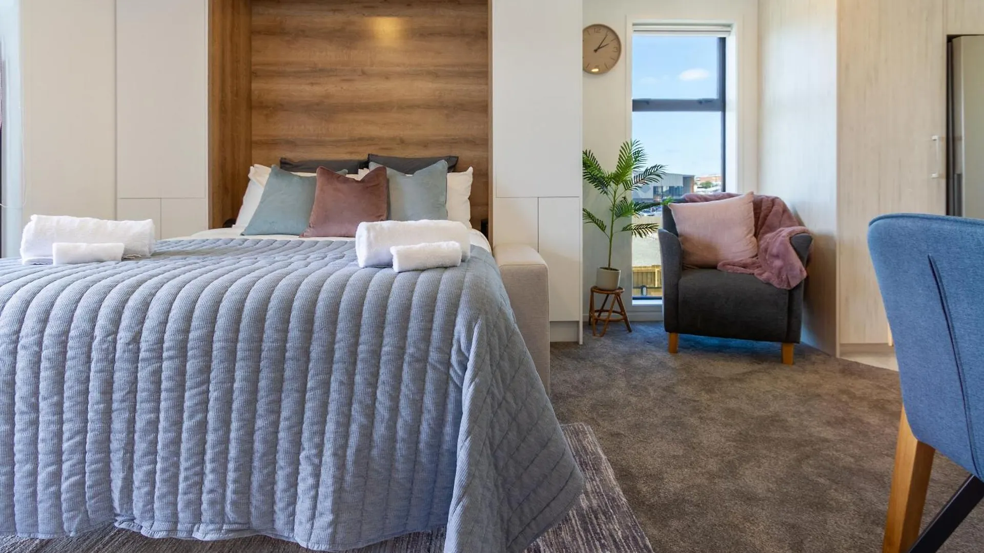 Apartment Studio Bliss: Explore From Wilmer St Christchurch